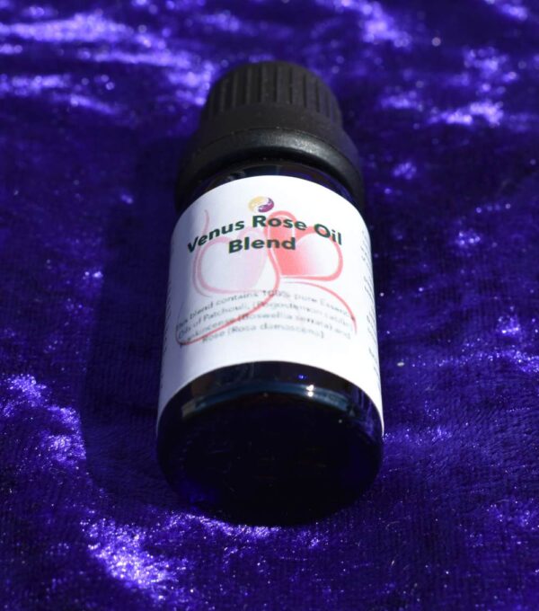 Belle's Venus Rose Aromatherapy Oil Blend 10ml - Image 2
