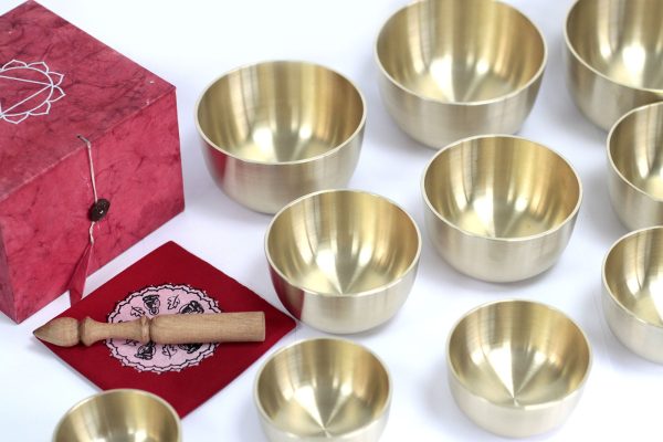 Set of 10 Singing Metal Bowls - Image 3
