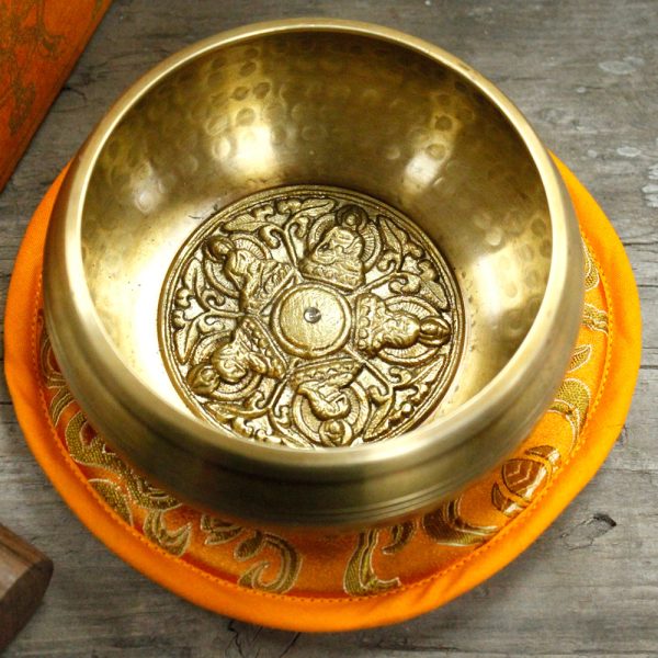 Five Buddha Singing Bowl Set 10cm (min 400gm) - Image 4