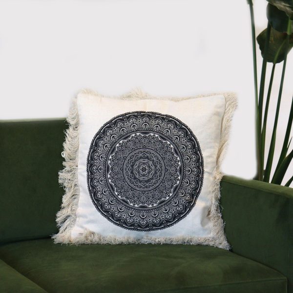 Traditional Mandala  Cushion Cover - 45x45cm - black - Image 4