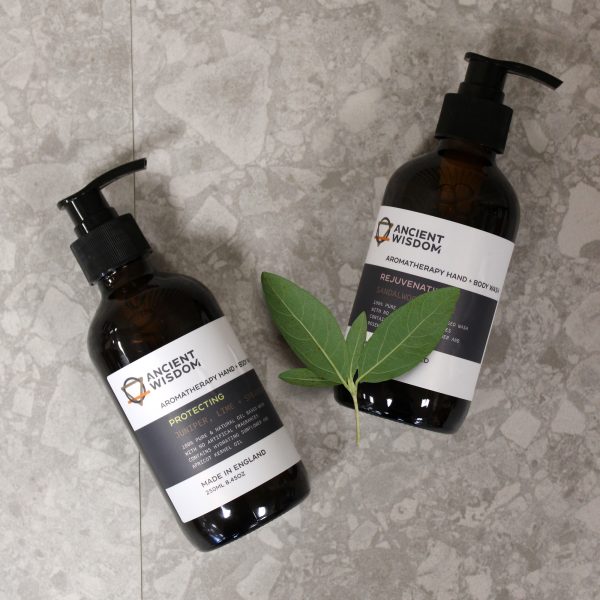Sandalwood & Rose Hand & Body Wash 250ml - Image 4
