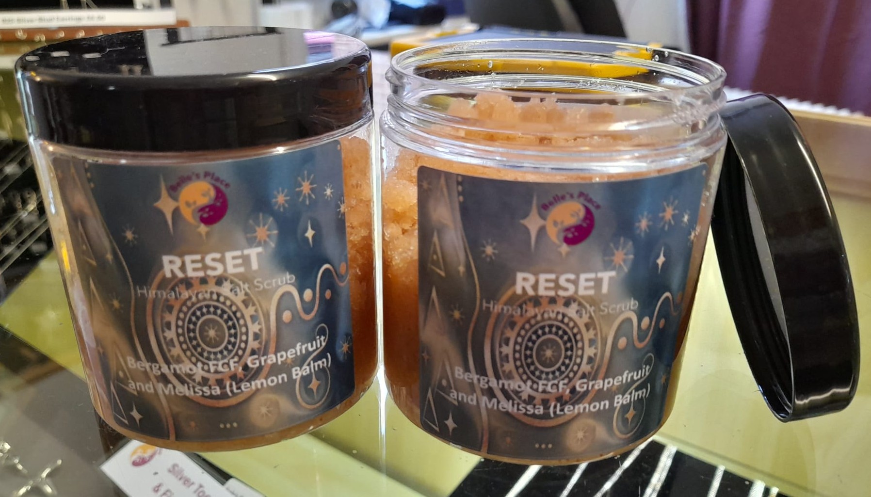 Belle's Reset Himalayan Salt Scrub - Image 3